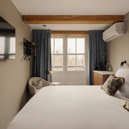 ホテル Adam's Canal House 4*