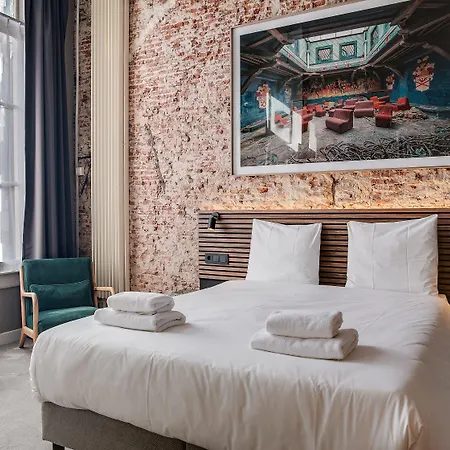 Adam's Canal House ホテル 4*