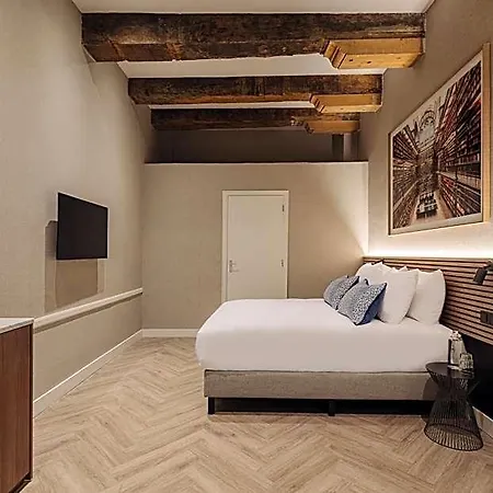 Hotel Adam's Canal House 4*