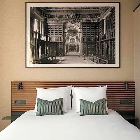 Adam's Canal House Hotel 4*