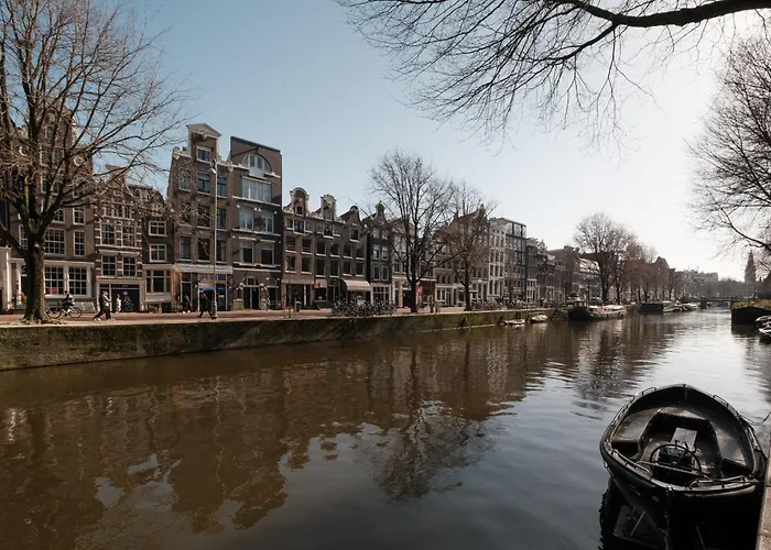 Adam's Canal House Hotel 4*