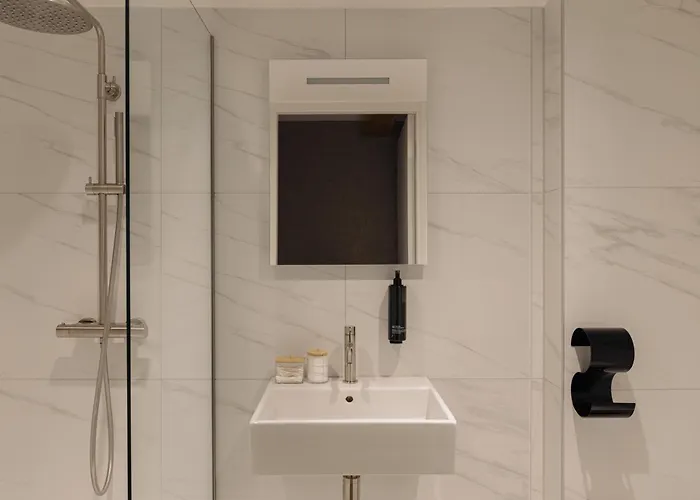 Hotel Adam's Canal House