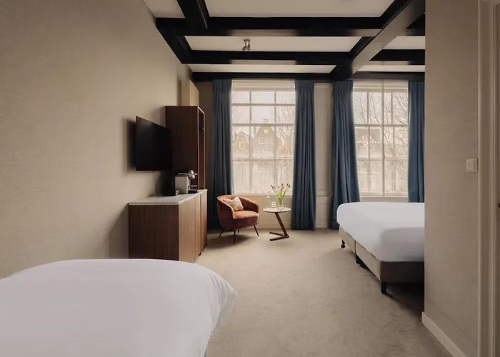 Adam's Canal House Hotel 4*