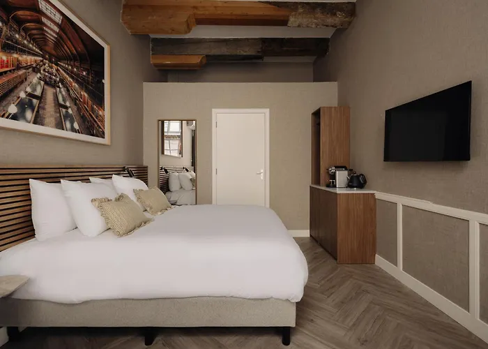 Adam's Canal House Amsterdam