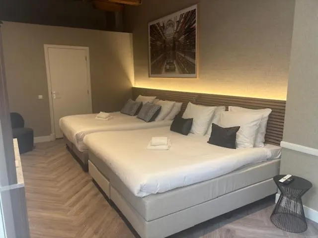 Adam's Canal House Amsterdam