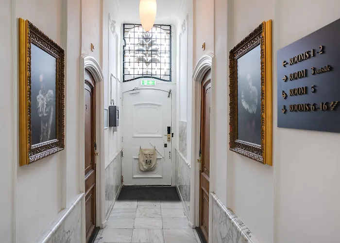 Adam's Canal House Hotel 4*