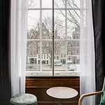 Отель Adam's Canal House 4*