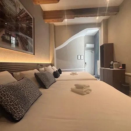 Adam's Canal House